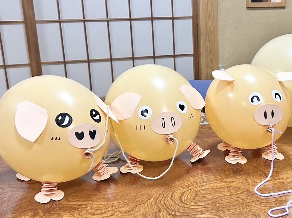 ブタさんのお散歩風船作り | こども | イベント | 延岡市駅前